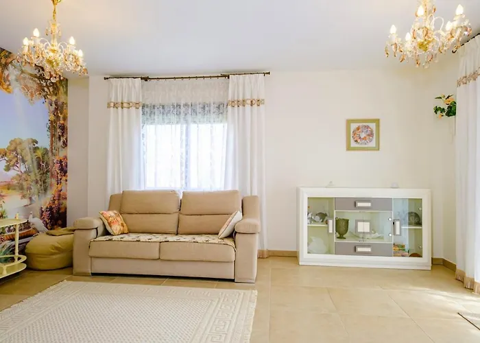 Gabriela Mistral Id119 * 托雷维耶哈