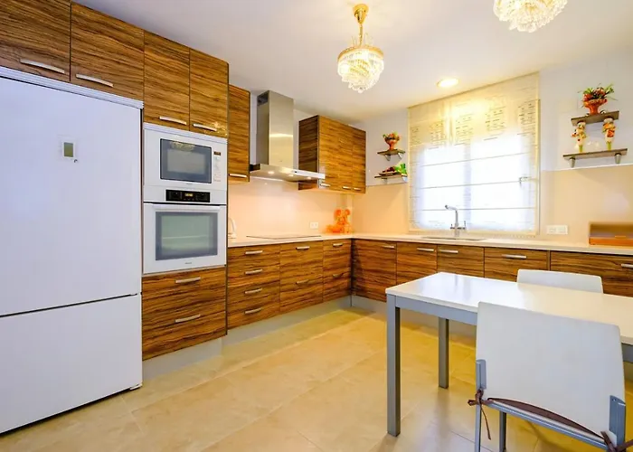 Gabriela Mistral Id119