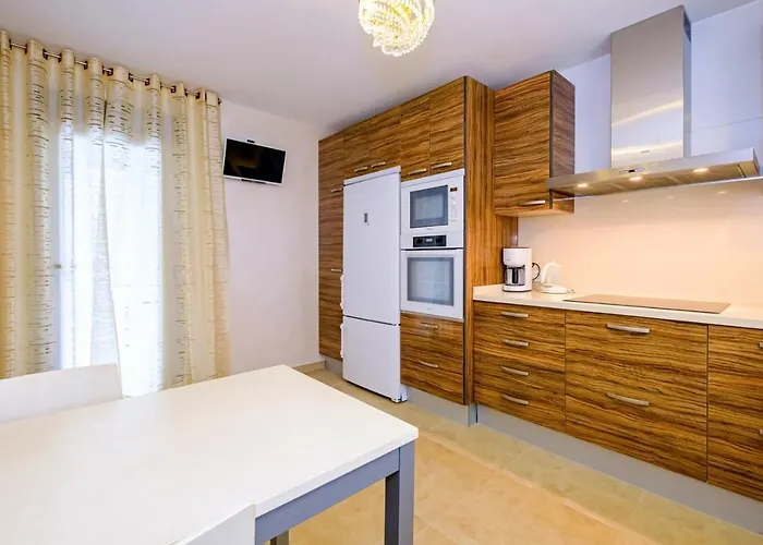 Gabriela Mistral Id119 Villa *