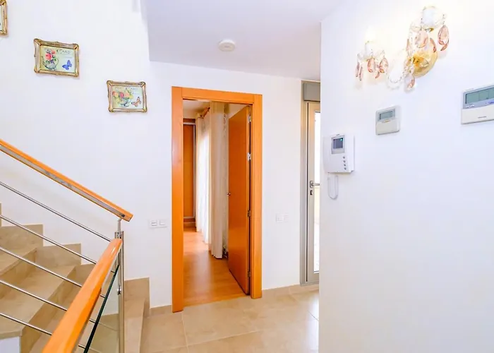 Gabriela Mistral Id119 Villa Torrevieja